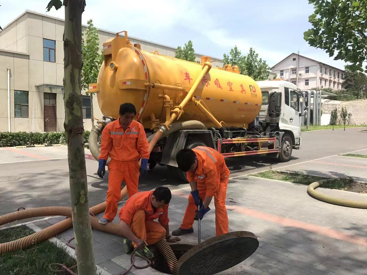 苍溪化粪池清理与5-8吨吸粪车施工效率分析